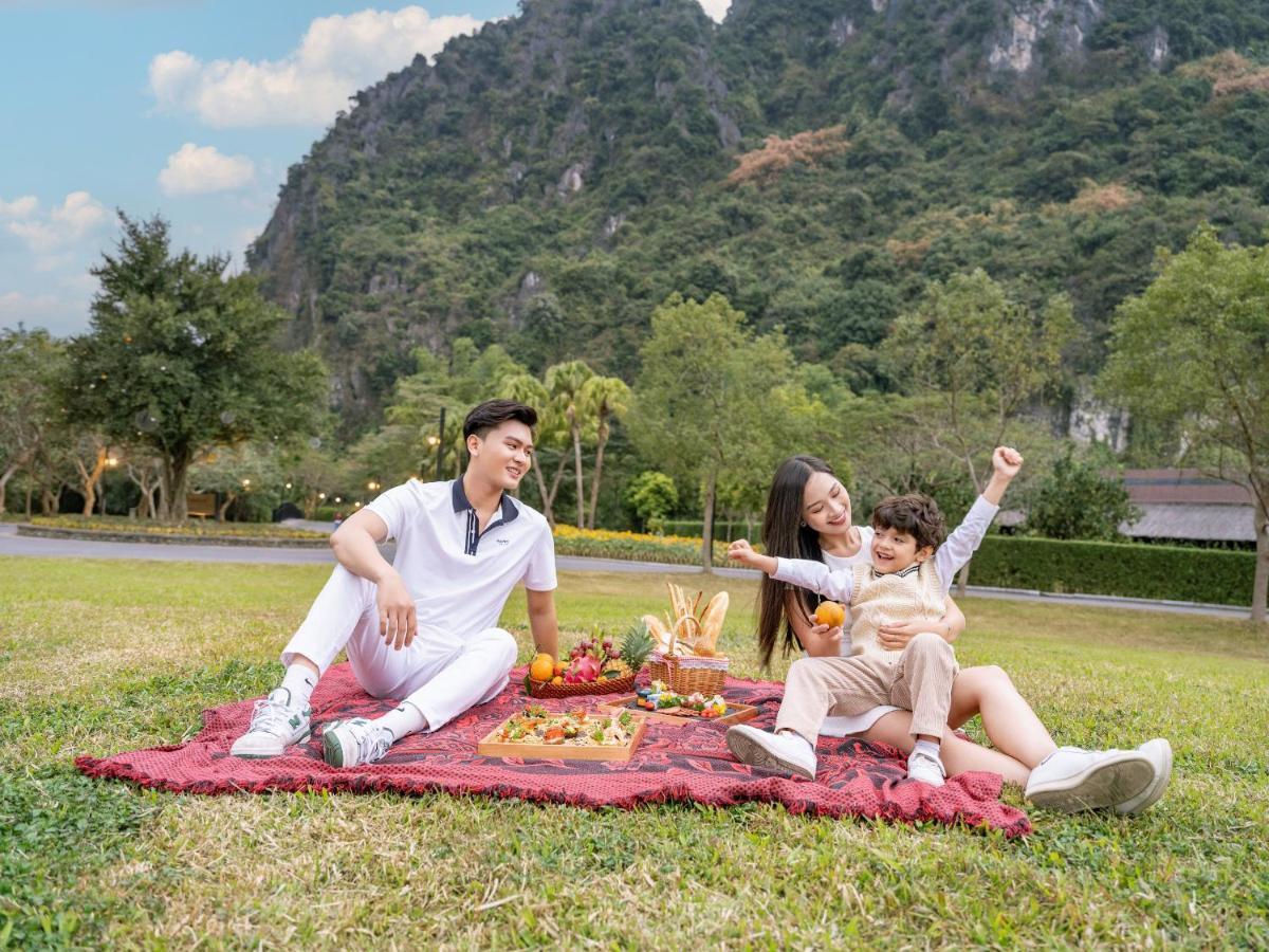 Serena Kim Boi Resort - Hoa Binh Exterior photo